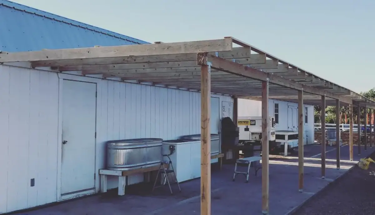 Farmhouse Roofing - FS Contracting Service