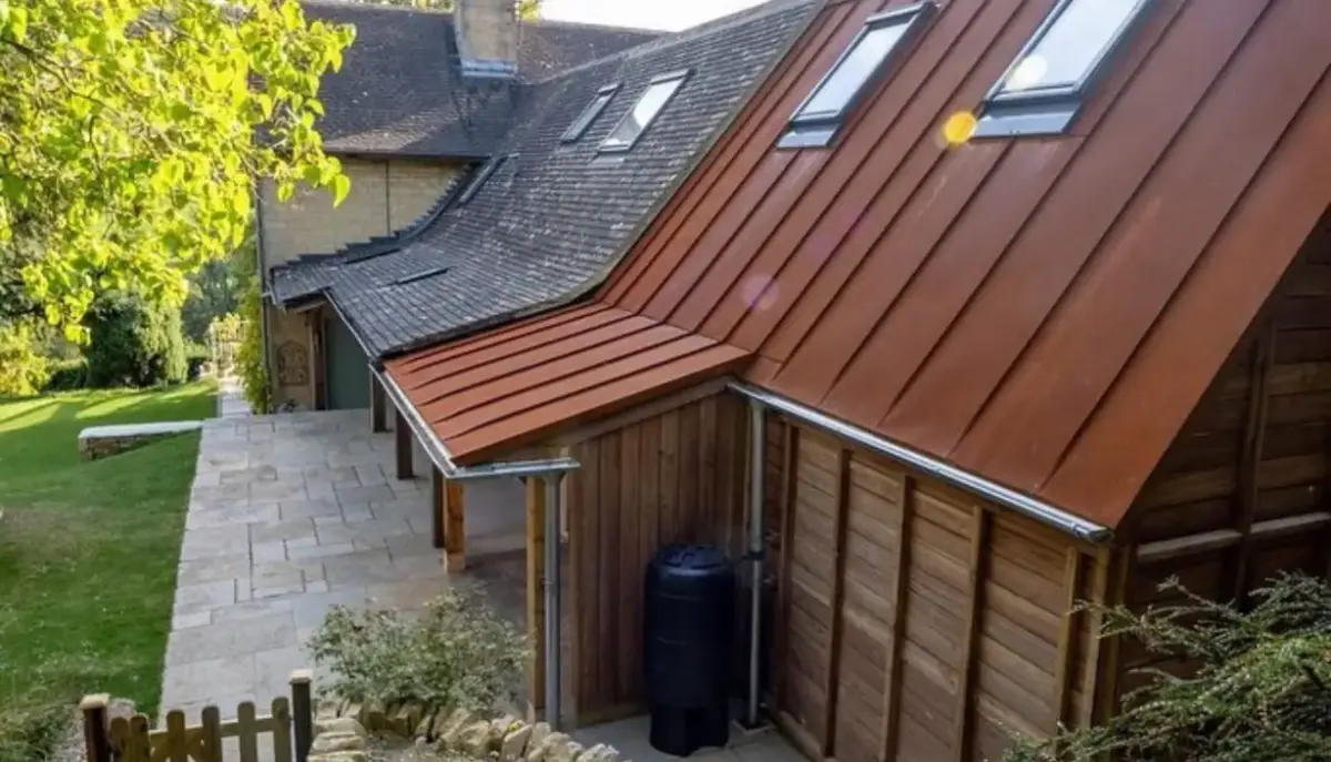 Traditional Standing Seam Roofing For a Home - FS Contracting Services